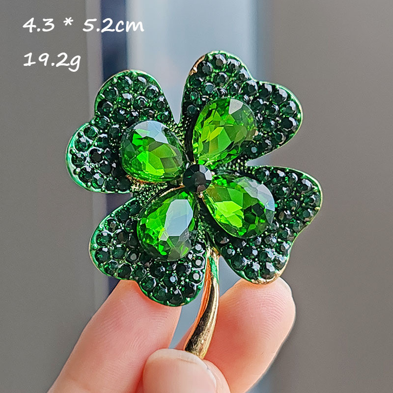 New Minimalist Rhinestone Four - Red Clover Flower 评论和价格