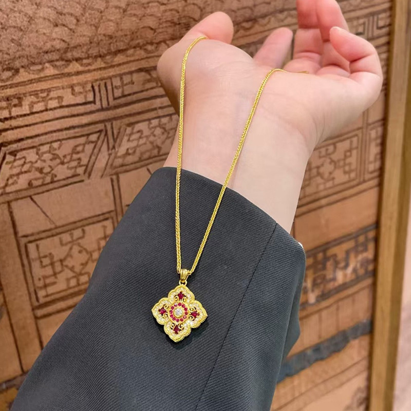 Vintage Luxury Hollow 4 Leaves - Red Clover Flower 评论和价格
