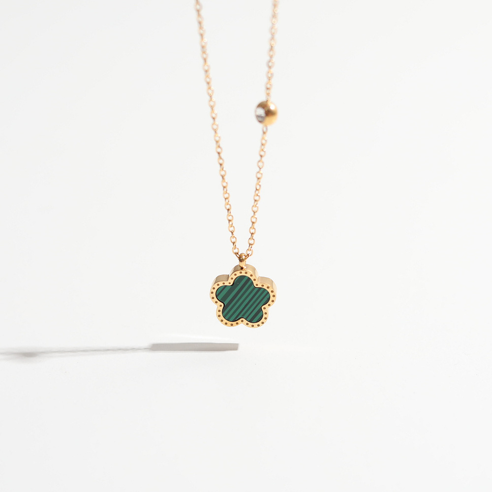 Stainless Steel 18K Gold Plate - Red Clover Flower 评论和价格